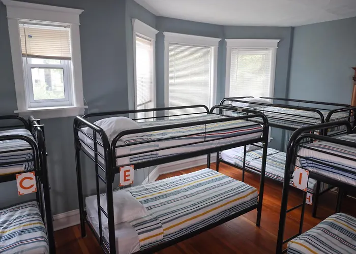 Hostel Wrigley - *