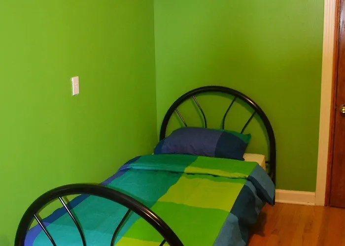 Hostel Wrigley - *