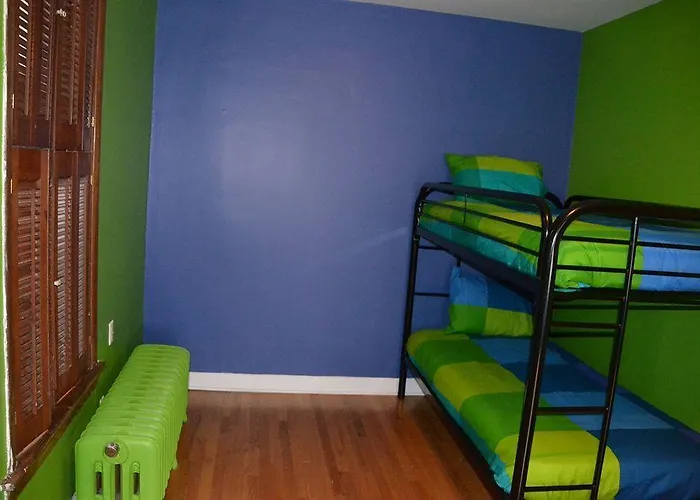 Hostel Wrigley - *