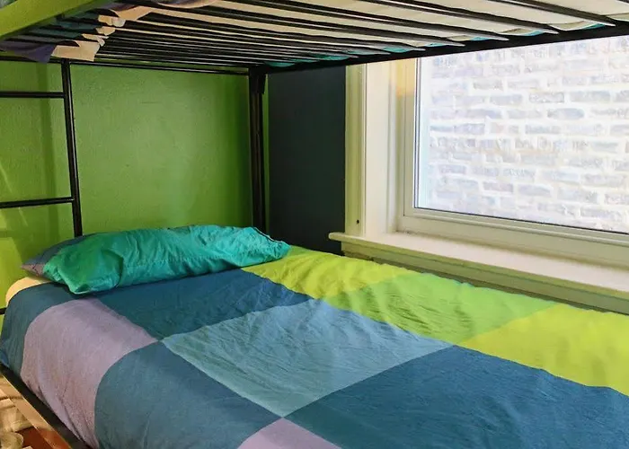 Wrigley - Hostel