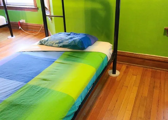 Hostel Wrigley - *