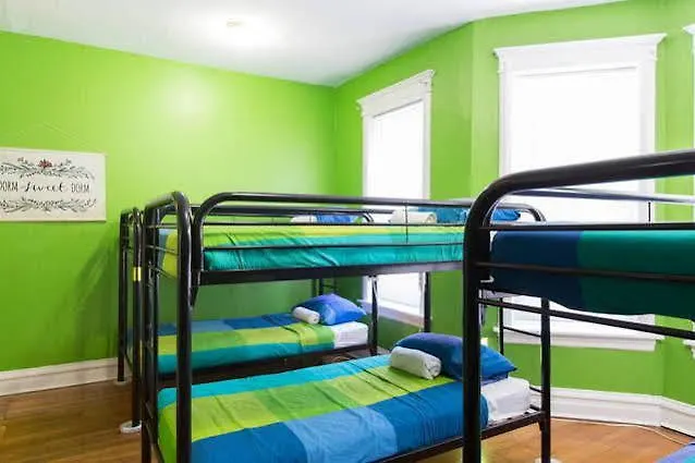Wrigley - Hostel Chicago
